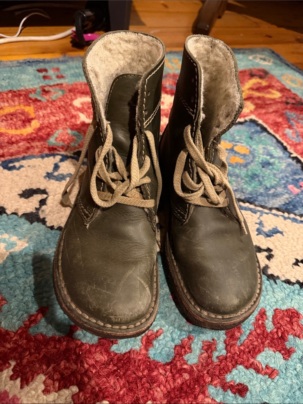 Women’s Duckfeet Lace-Up Wool Winter Boots in Dark Green